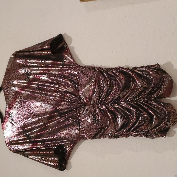 Top - Picture 3 of 3